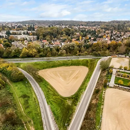 Versailles 2 Villa *