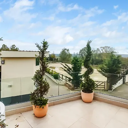 Villa Versailles 2 Bailly