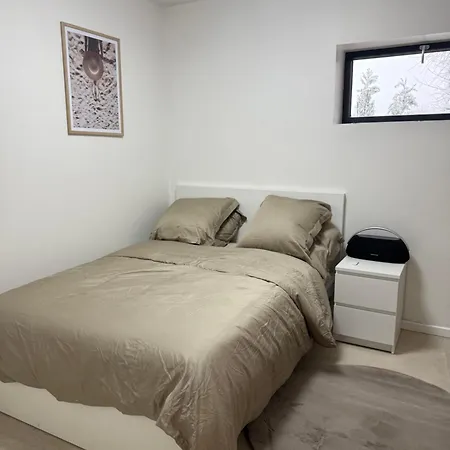 Versailles 2 Willa *